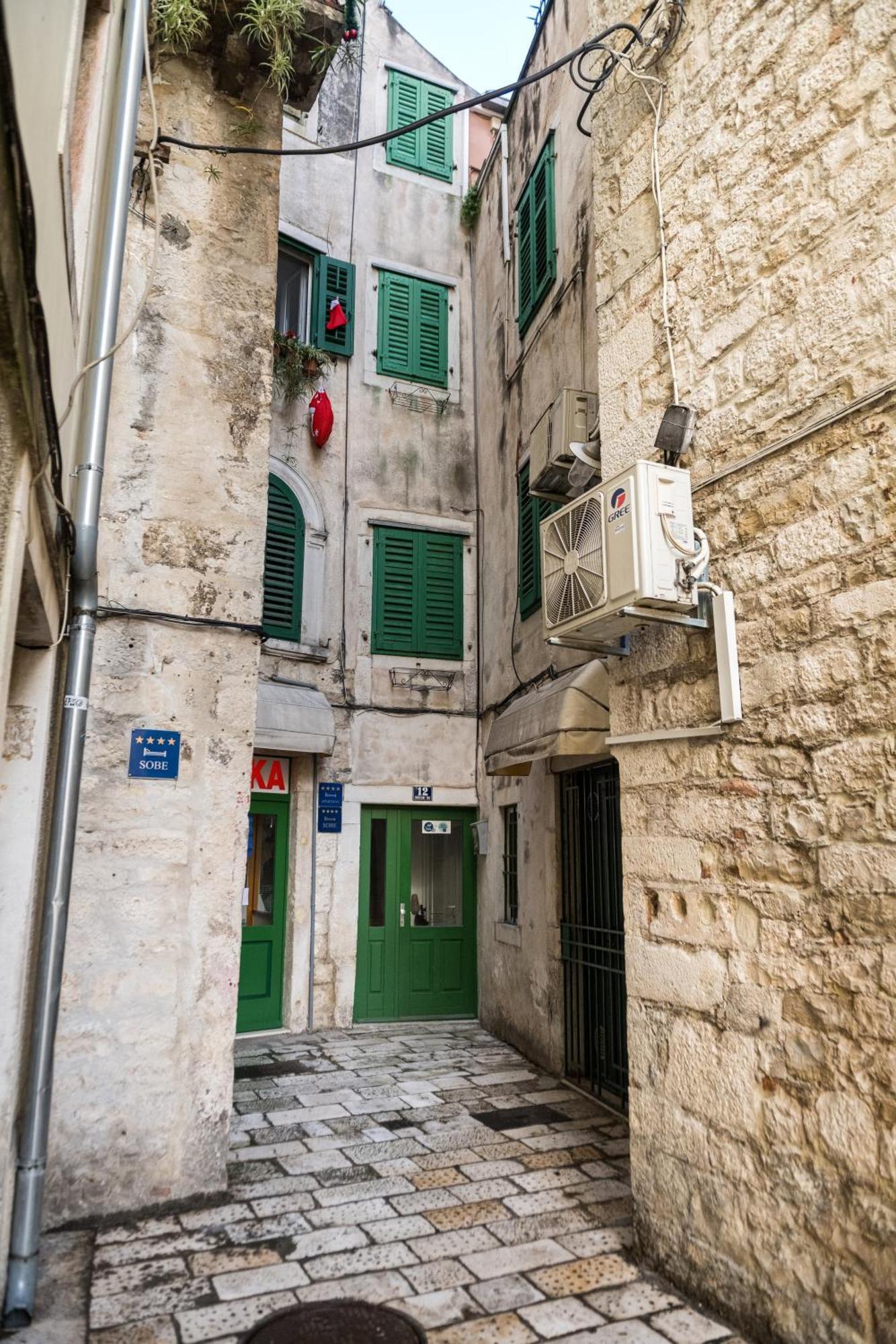 Duplex With Terrace In The City Centar Split Exterior photo